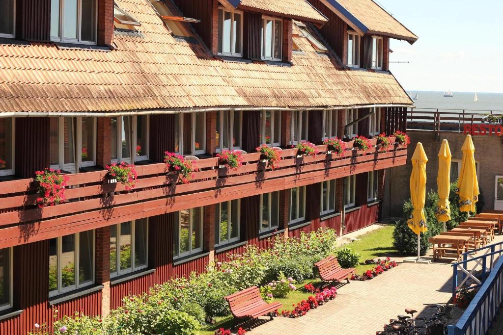 Nidos Banga Hotell Eksteriør bilde